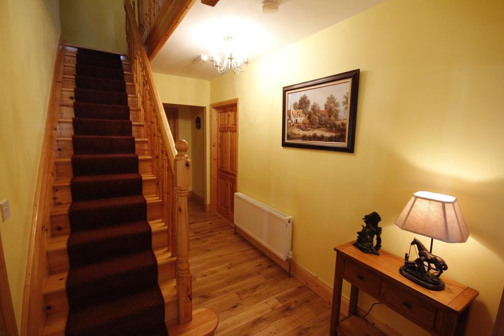 Macreddin Rock Bed&Breakfast Aughrim Exteriör bild